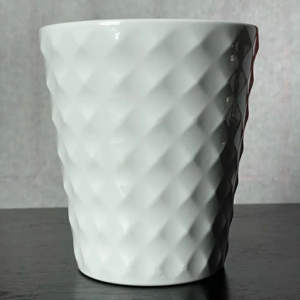 Small White Planter with Embossed Geometric Diamond Designs (Like New)